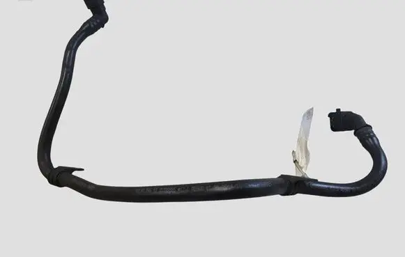 Volvo V70 Breather/breather pipe/hose 31338885