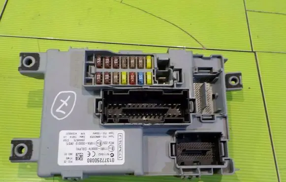 Peugeot Bipper Fuse box set 01377250080 11AB23