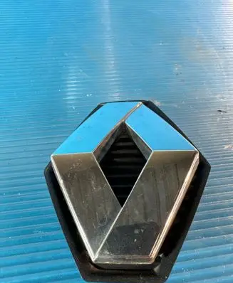 Renault Megane II Manufacturer badge logo/emblem 8200115115