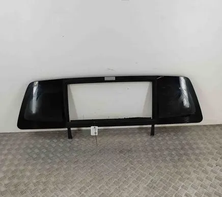 Nissan Titan Rear windscreen/windshield window 79700ZH000