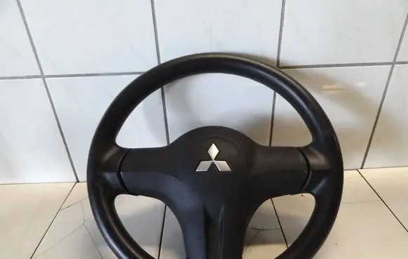 Mitsubishi Lancer Steering wheel