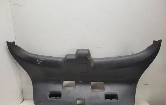 Toyota Avensis T250 Tailgate trim 6775005060