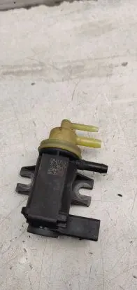 Volkswagen PASSAT B8 Turbo solenoid valve 1k0906627B
