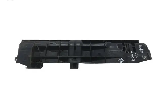 BMW 3 E90 E91 Radiator mount bracket 7524912 17107524912 11074810