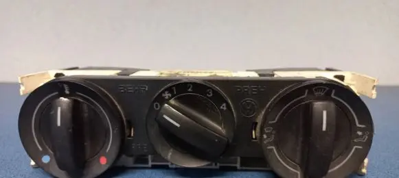 Volkswagen Polo IV 9N3 Climate control unit 6Q0819045Q
