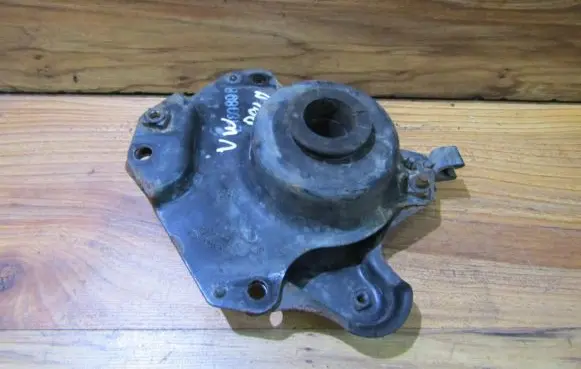 Volkswagen Polo III 6N 6N2 6NF Engine mount bracket