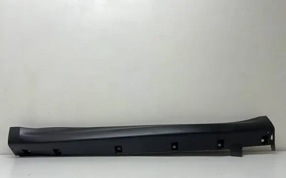 Suzuki Vitara (LY) Side skirt front trim 7724L-54PO