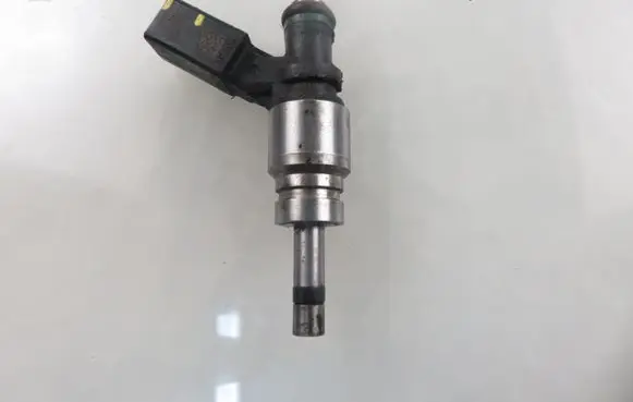 Fuel injector