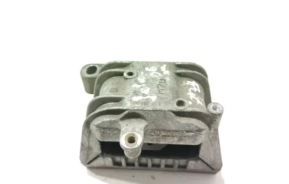 Volkswagen Jetta V Engine mount bracket 1K0199262