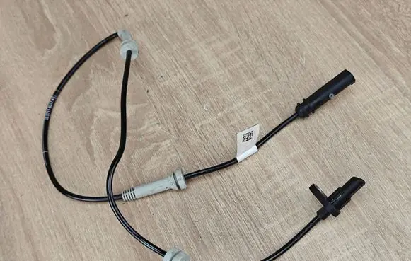 BMW 8 G16 ABS brake wheel speed sensor 6874637