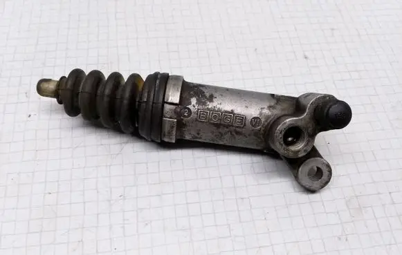 Audi 100 S4 C4 Clutch slave cylinder 4A0721261