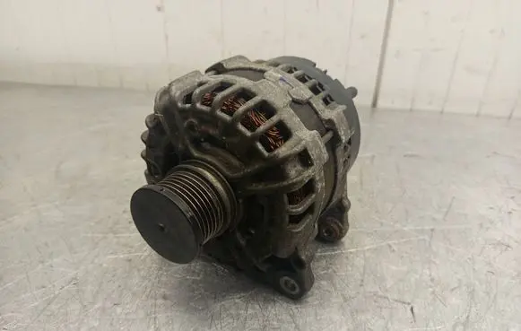 Audi A4 S4 B8 8K Generator/alternator 03L903017 0125711034