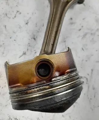 Volkswagen PASSAT B7 Piston with connecting rod 162958 110105 03LA