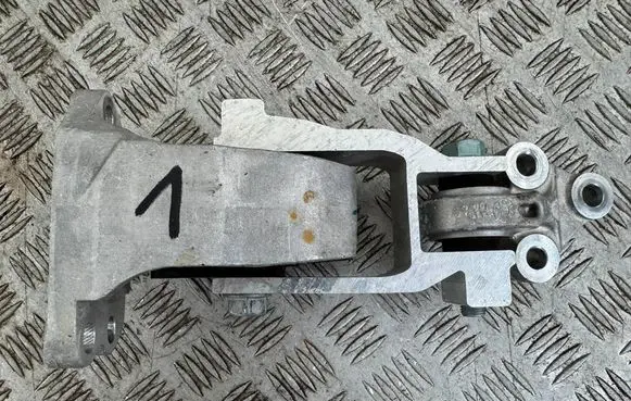 Nissan Qashqai J12 Engine mount vacuum valve NN-EKO211-300
