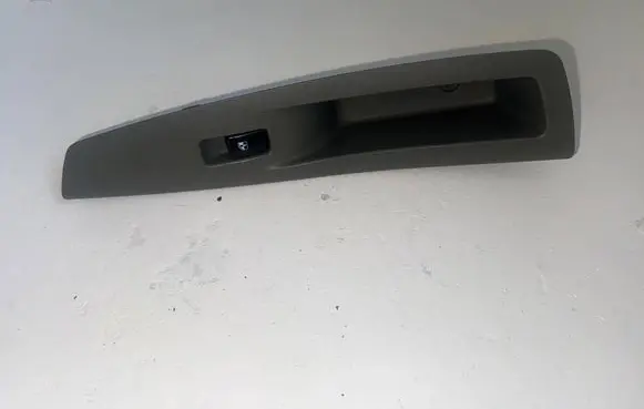 Chevrolet Lacetti Quarter vent window switch 96552830