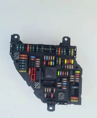 BMW 7 F01 F02 F03 F04 Fuse module 1670498 9151322