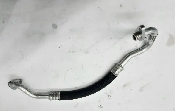 Opel Mokka B Air conditioning (A/C) pipe/hose 9829525880