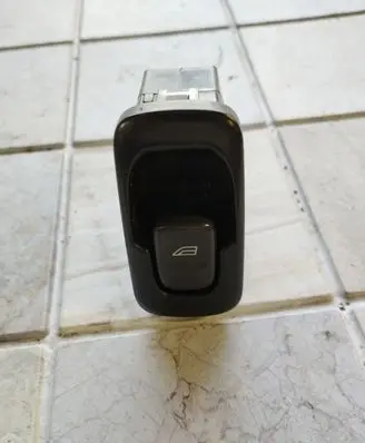 Volvo S80 Electric window control switch 9476695