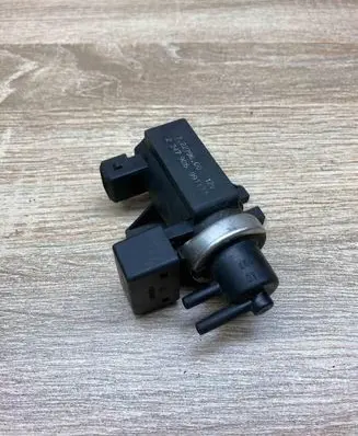 BMW 1 E81 E87 Turbo solenoid valve 2247906 72279600