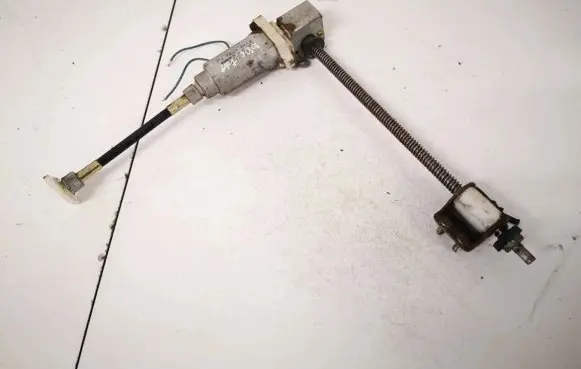 Mazda Xedos 9 Seat adjustment motor puta03661a 864000-0550