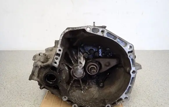 Toyota Yaris Manual 5 speed gearbox 