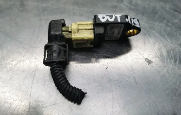 Mitsubishi Outlander Airbag deployment crash/impact sensor