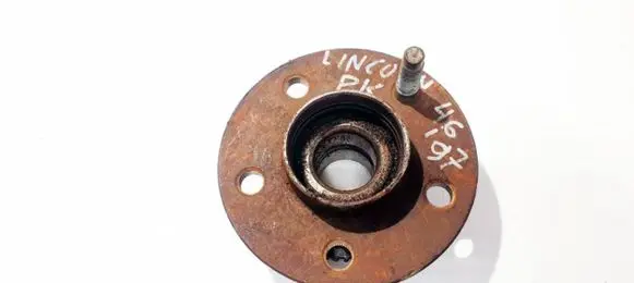 Lincoln Town Car Front wheel hub