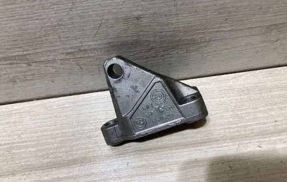 BMW 3 G20 G21 Fuel pump bracket 8511628