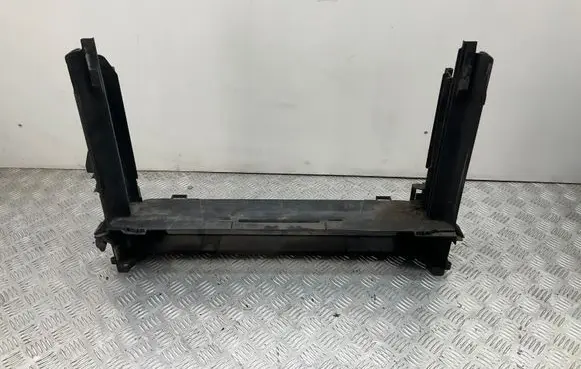 BMW 5 E60 E61 Radiator support slam panel 7787443