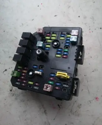 Opel Antara Fuse module