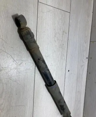 Toyota Hilux (AN10, AN20, AN30) Rear shock absorber/damper 260245