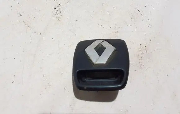 Tailgate opening switch