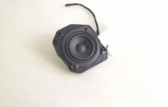 Dacia Spring Panel speaker 689215145R 514863076