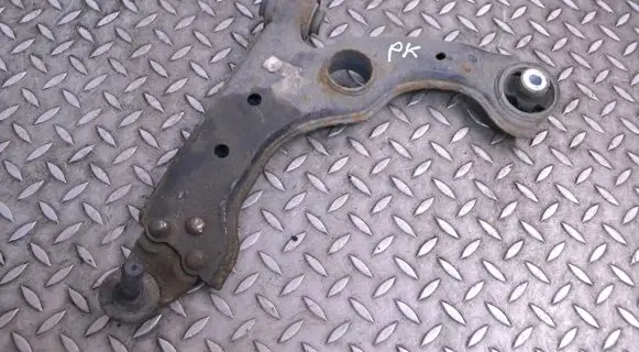 Alfa Romeo Giulietta Front lower control arm/wishbone
