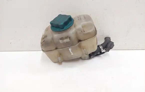 Volvo V70 Coolant expansion tank/reservoir 8683455 8683456