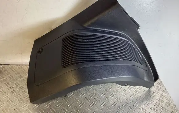 Lexus NX Tailgate/trunk side cover trim 5846678050 5844178020