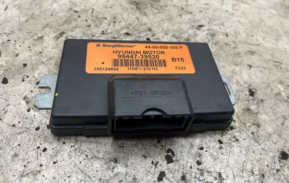 Hyundai Santa Fe Transfer box differential control unit 9544739520