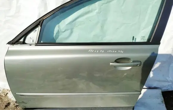 Volvo V50 Front door