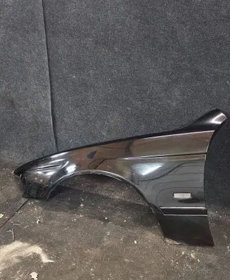 BMW 5 E39 Fender 
