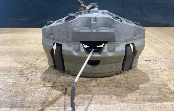 Jaguar F-Type Front brake caliper 