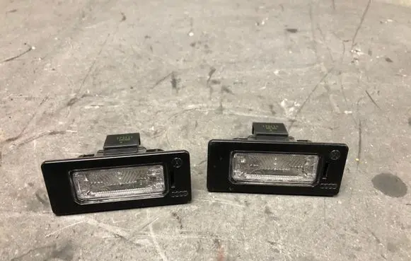 Audi A5 8T 8F Number plate light 8T0943021
