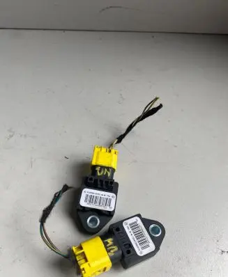 Mercedes-Benz A W169 Airbag deployment crash/impact sensor A1698210451