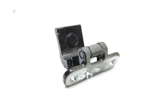 Audi Q2 - Tailgate/trunk/boot hinge