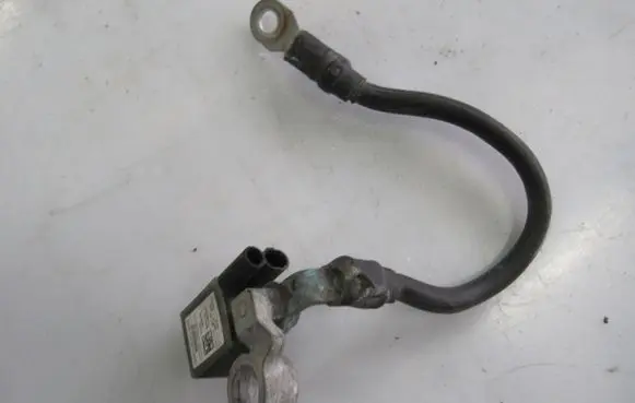Mercedes-Benz E A207 Negative earth cable (battery) A1665420218