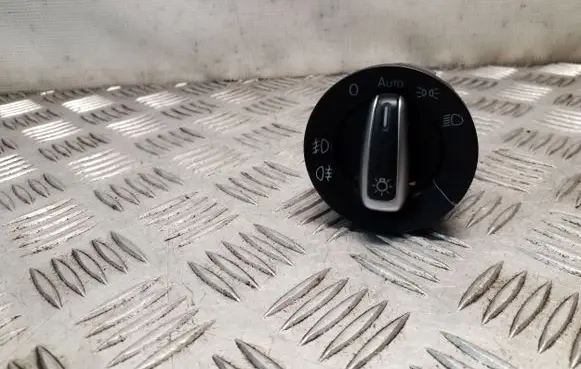 Volkswagen Tiguan Light switch 3C8941431A