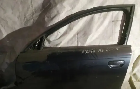 Audi A6 S6 C6 4F Front door pilkos