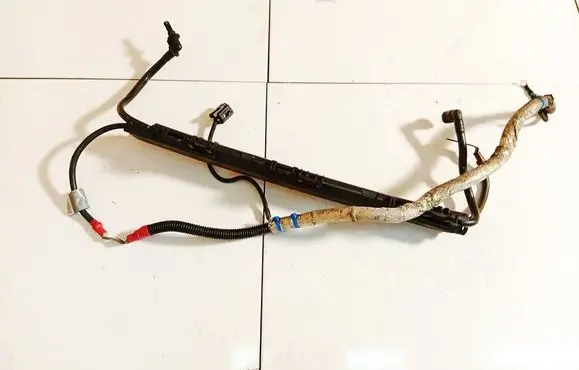 BMW 1 E81 E87 Positive cable (battery) 779800904 e5964w
