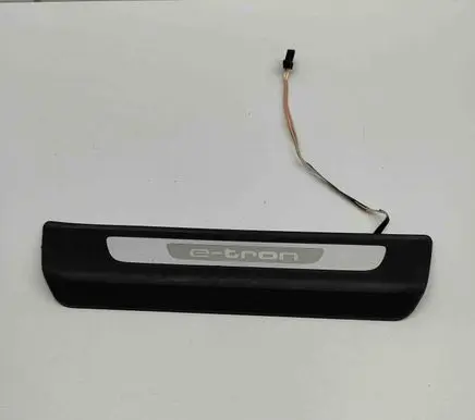 Audi Q7 4M side skirts sill cover 4M0947418A