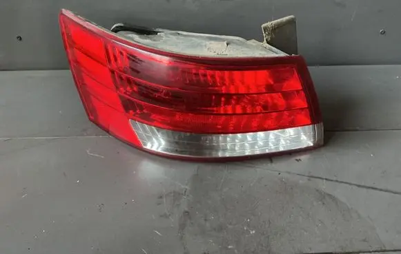 Rear/tail lights