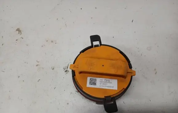 Chevrolet Volt II Fuse 24277510 421289221 LD16233Y08200107